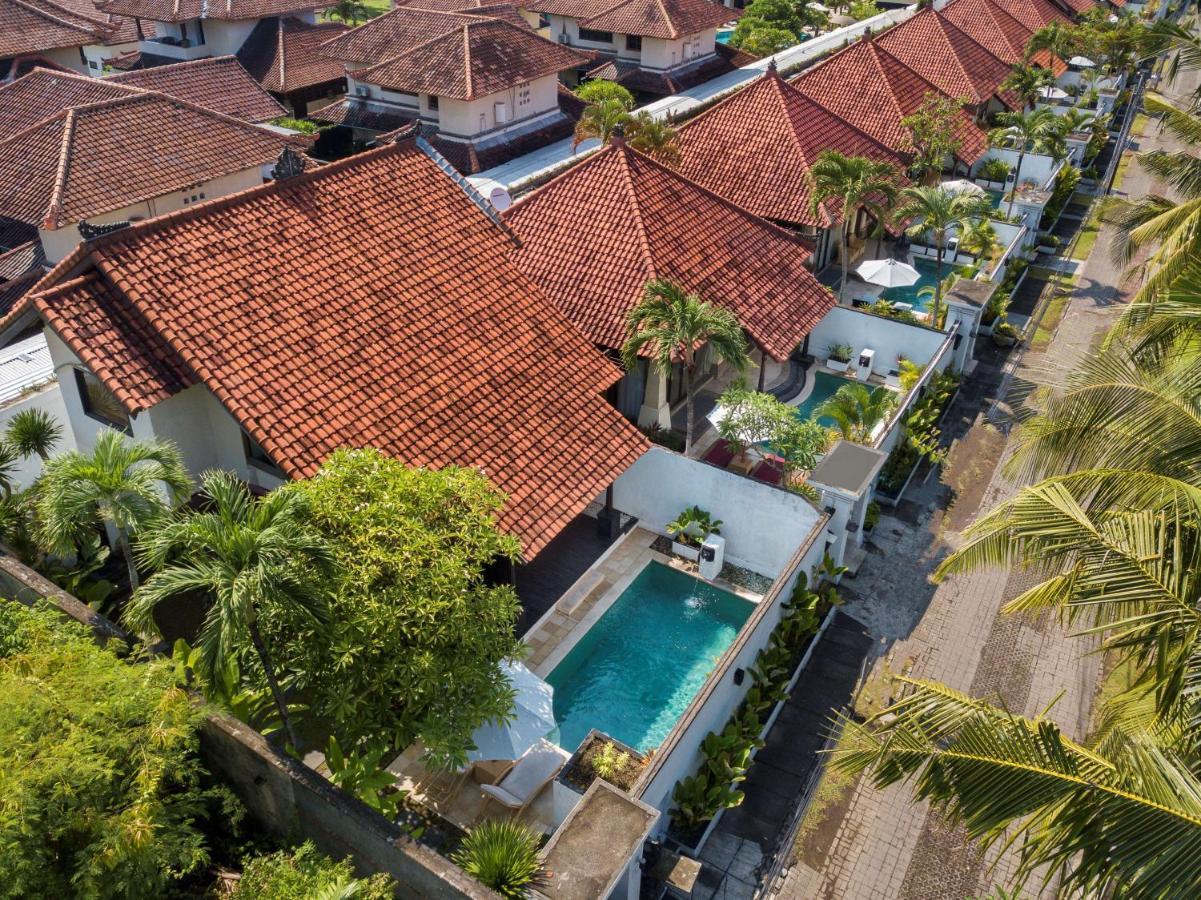 The Club Villas Seminyak Exterior photo