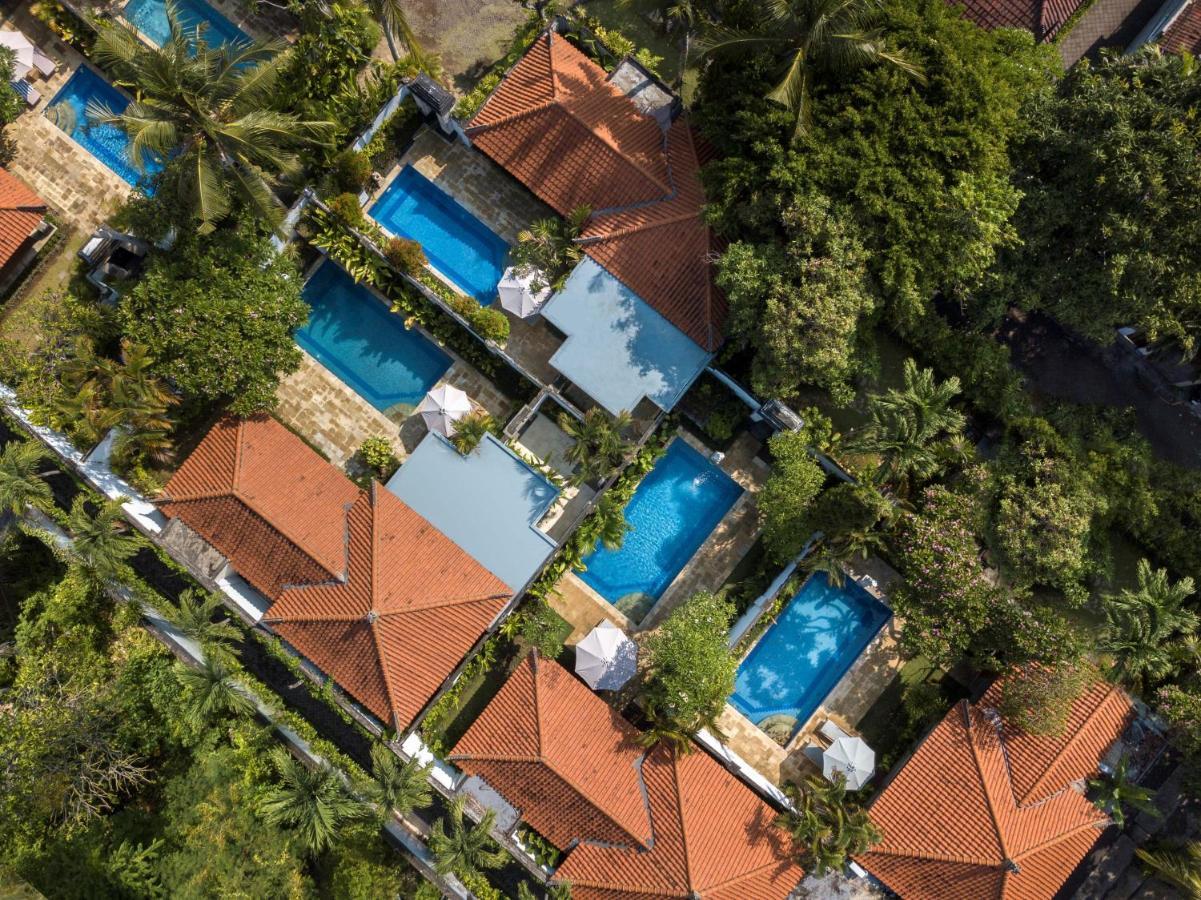 The Club Villas Seminyak Exterior photo
