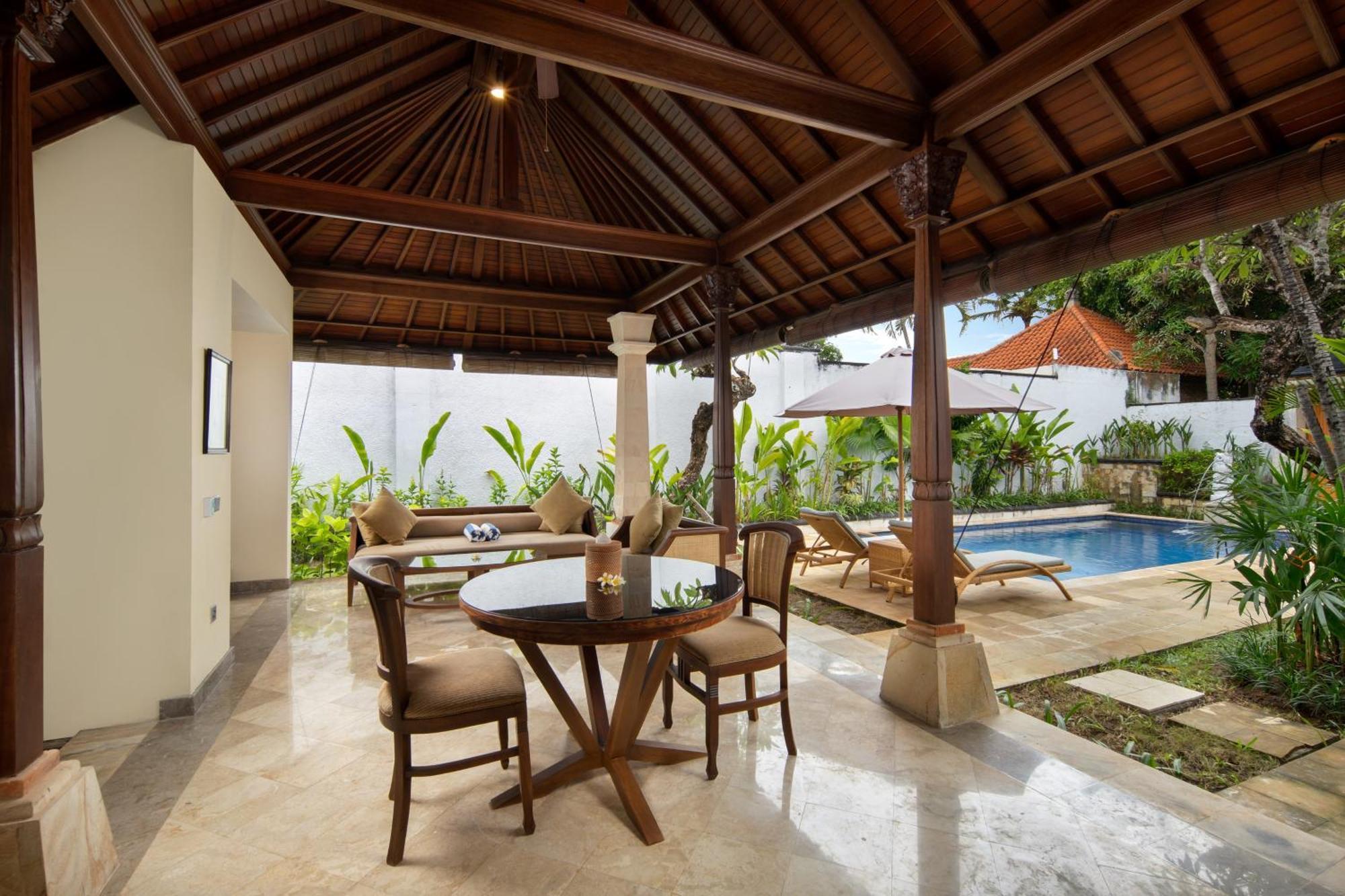 The Club Villas Seminyak Exterior photo